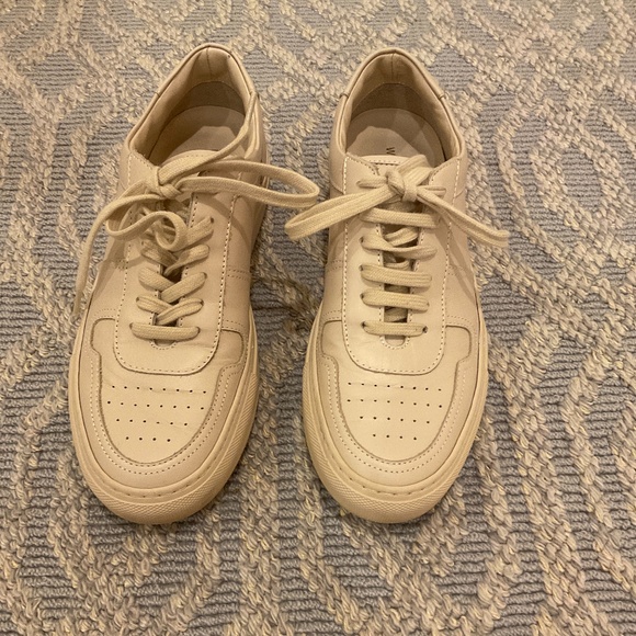 EUC Woman by Common Projects light pink sneakers, size 8